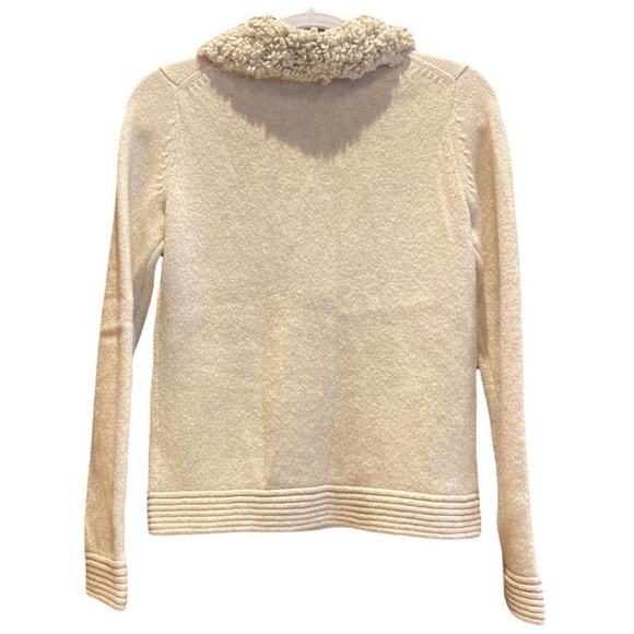 𝅺Vintage Gap 100% wool button up Sweater Cardigan - Picture 2 of 10